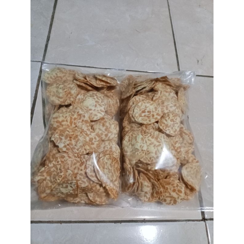 

keripik Tempe sagu 150g fre bubble wrap+kardus