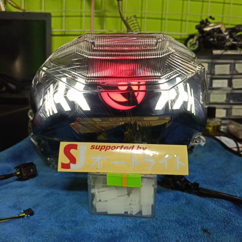 stoplamp Vario 160 custom model saringan