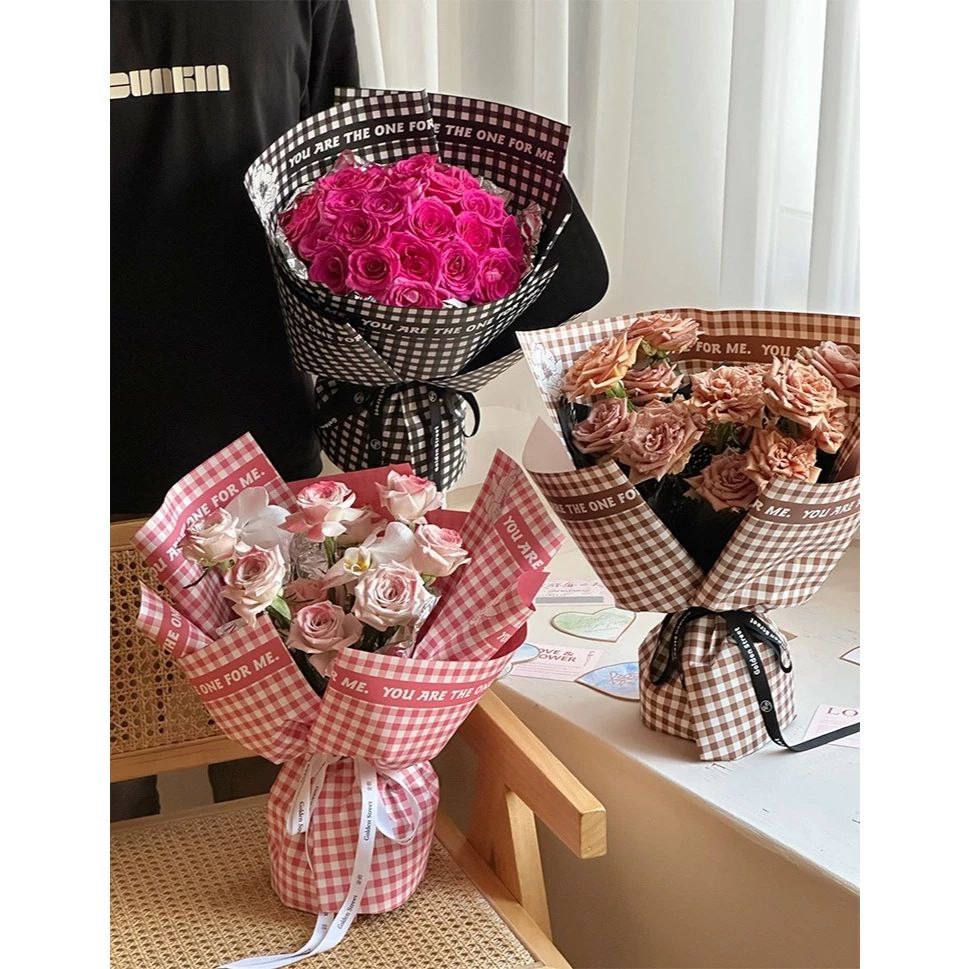 Kertas Buket Bunga Motif Kotak / Kertas Cellophane / Kertas Bunga Buket Motif Kotak