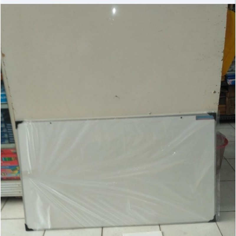 

Cemerlang White Board Single Face Non-Magnet 60 cm x 100 cm / Papan Tulis.