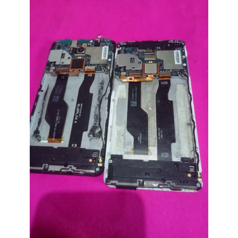 Mesin xiomi redmi not 4 snapdragon ram 3 , lcd nyala retak (no pola)