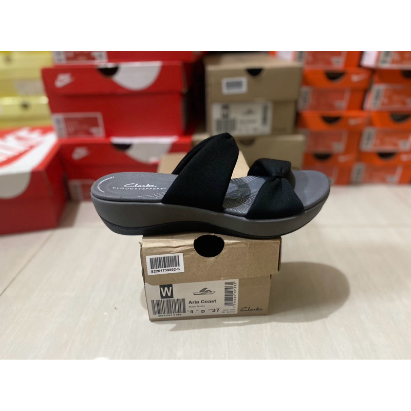 CLARKS WANITA ORIGINAL ARLA COAST BLACK TEKSTIL