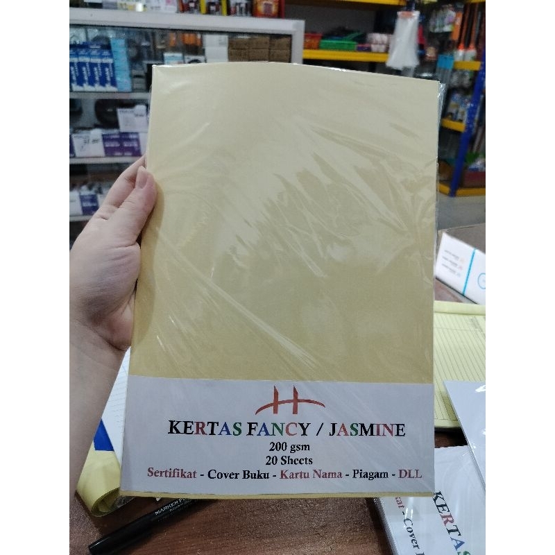 

Kertas sertifikat /piagam/jasmine A4 isi 20 cream