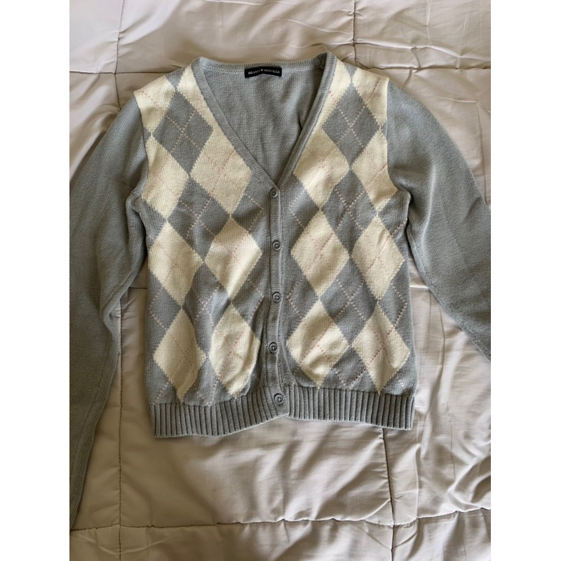Brandy Melville Elizabeth Sweater