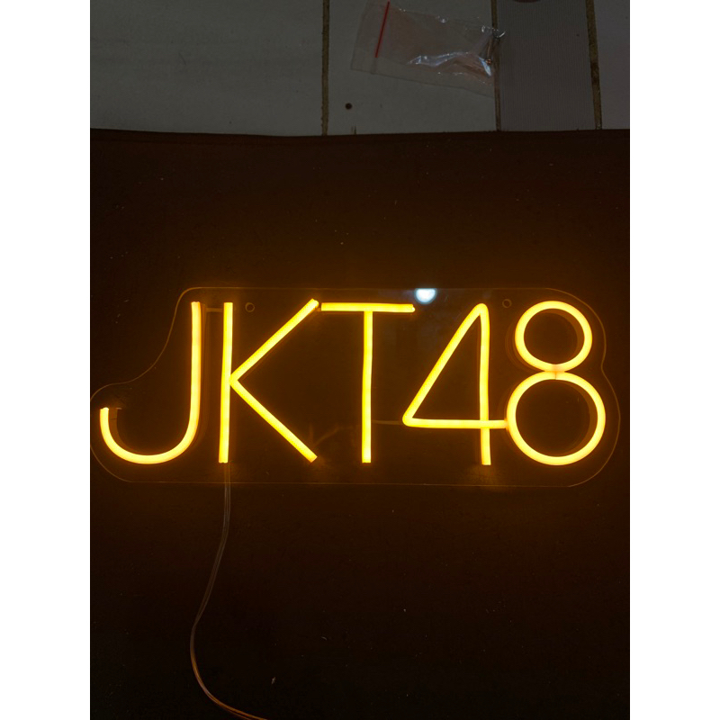 lampu neon sign / neon flex logo JKT48