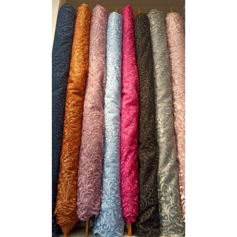 kain tile motif tulle meteran