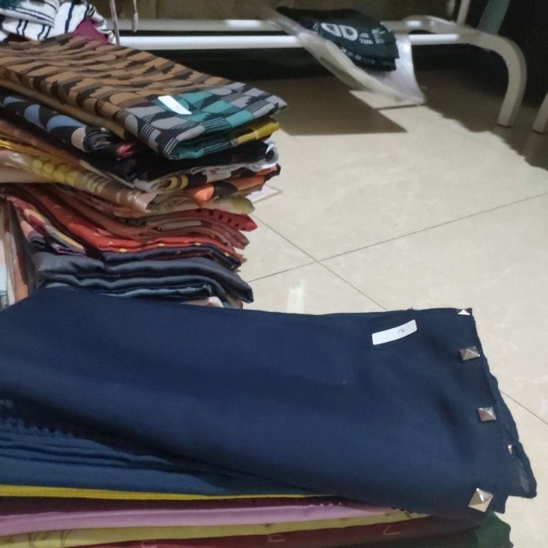 PRELOVED KERUDUNG DEENAY, MONEL dll