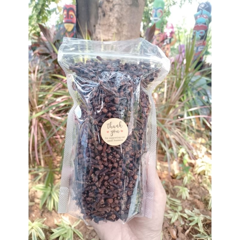 

Cengkeh kering /cloves