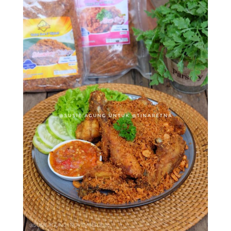 

Serundeng Kelapa Kering