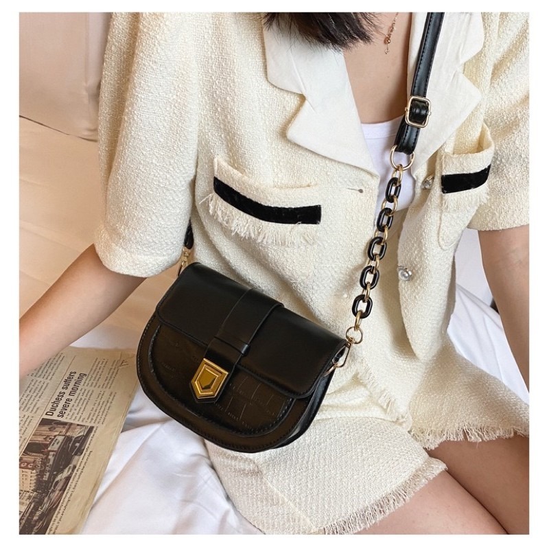 TAS SELEMPANG SLEMPANG SLING BAG SHOULDER BAG RANTAI WANITA ELEGAN - TAS KONDANGAN KEKINIAN KOREAN S