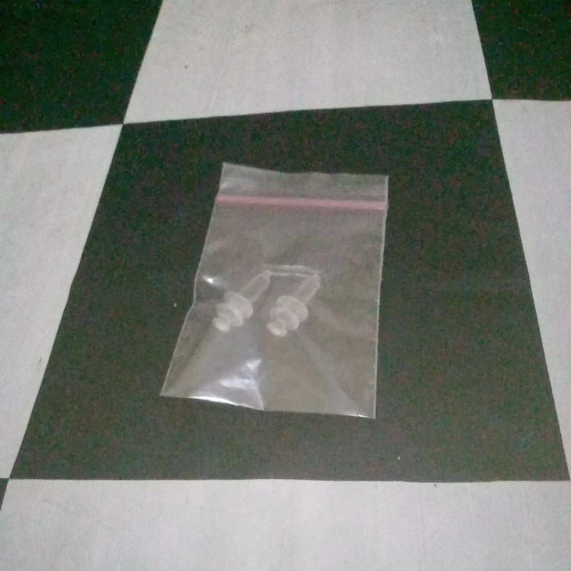 tutup telinga renang