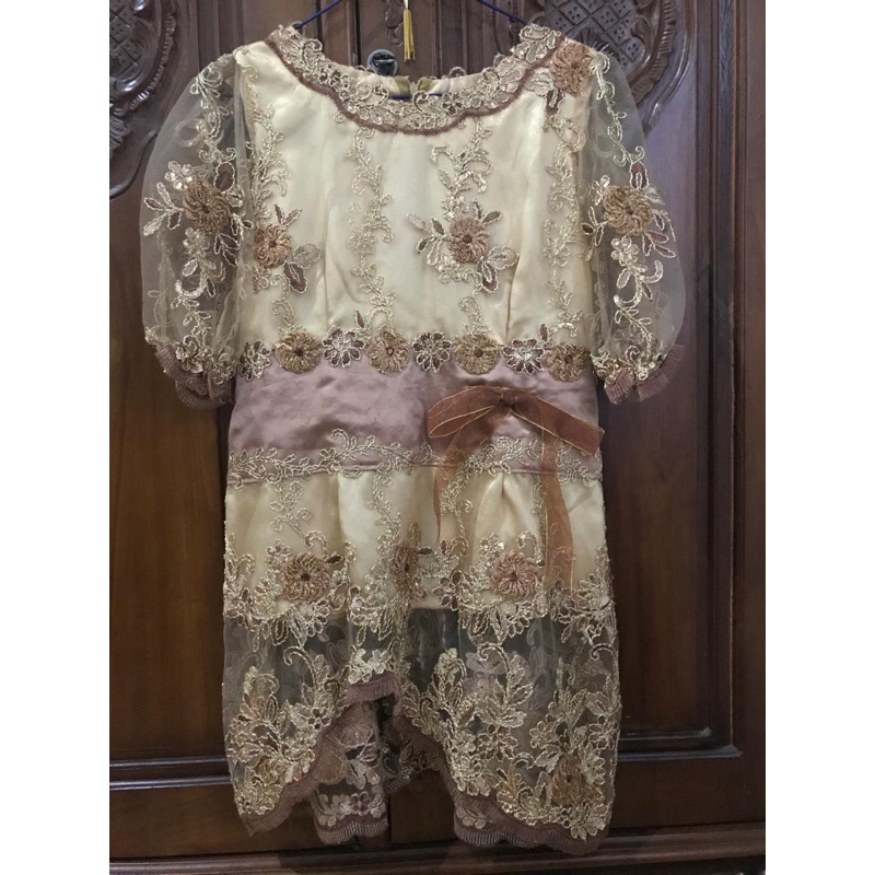 Kebaya Brokat (Preloved)