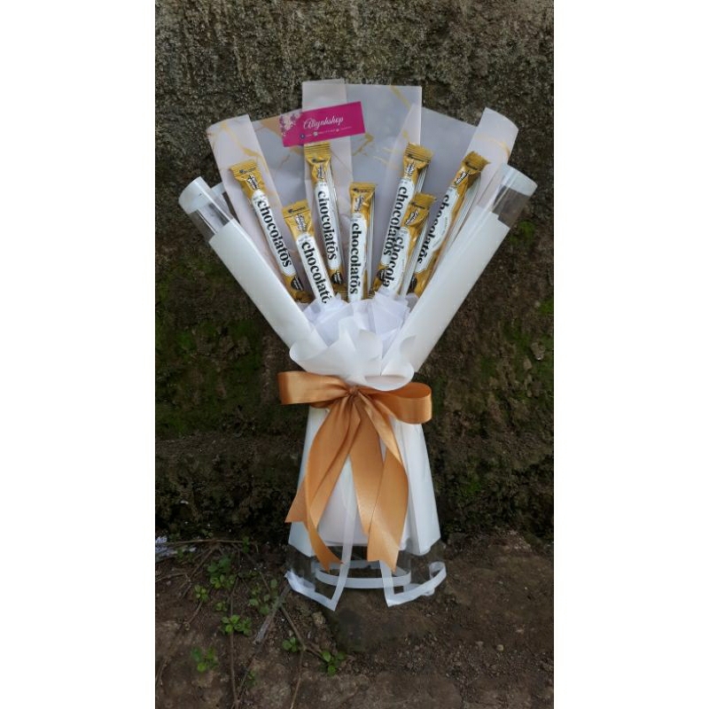 

buket snack graduation cocok untuk hadiah ulang tahun dan graduation