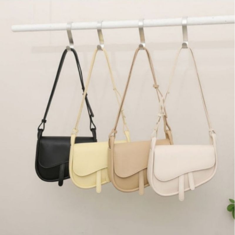 Tas Slempang Bella Sling Bag Shouder Bag Terbaru Kekinian TAS BELLA SLING BAG SLEMPANG BAHU WANITA S