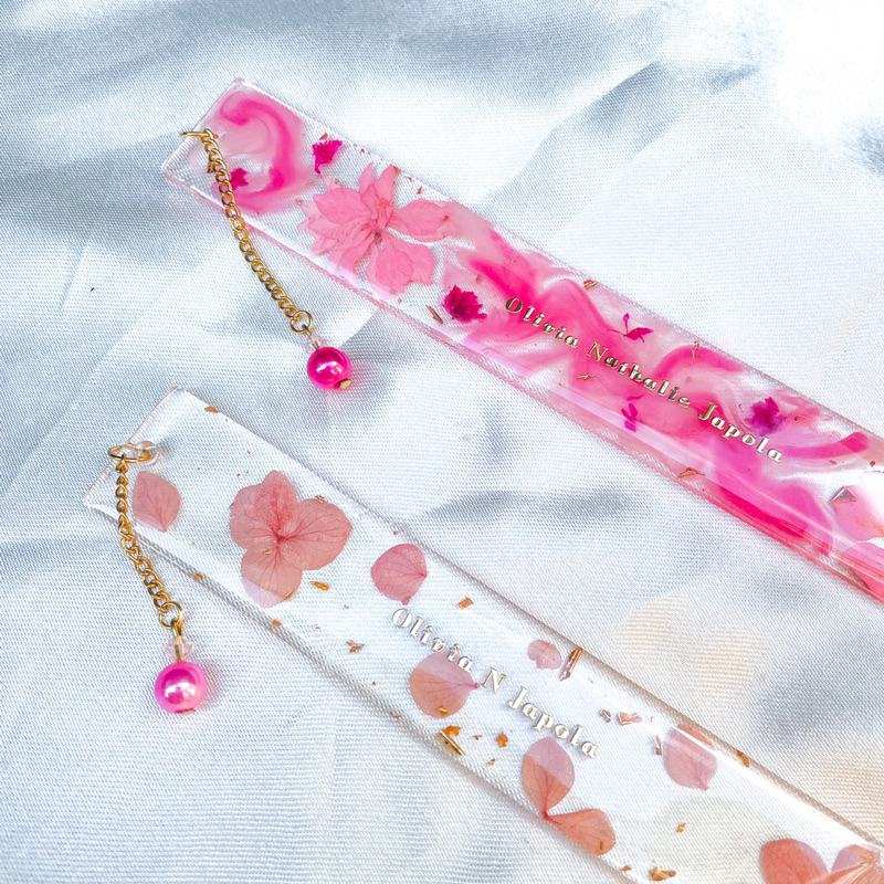 

Resin Bookmark / Pembatas Buku Resin - Custom Made