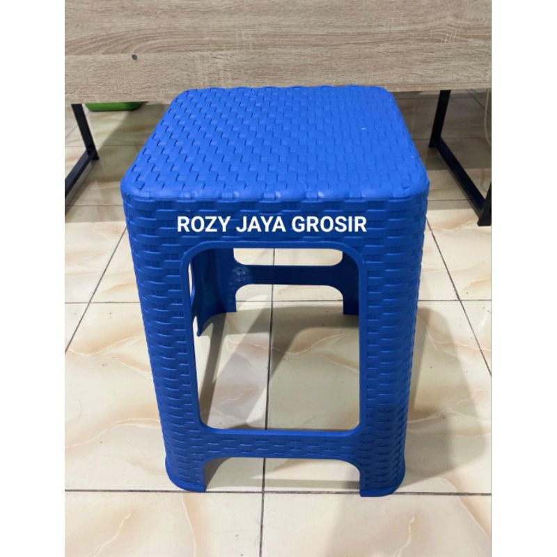 KURSI ROTAN / KURSI PLASTIK / KURSI ROTAN MURAH