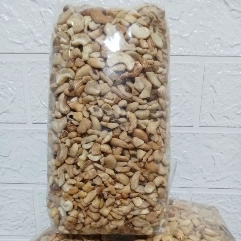 

kacang mede patahan mentah 1kg(termurah)