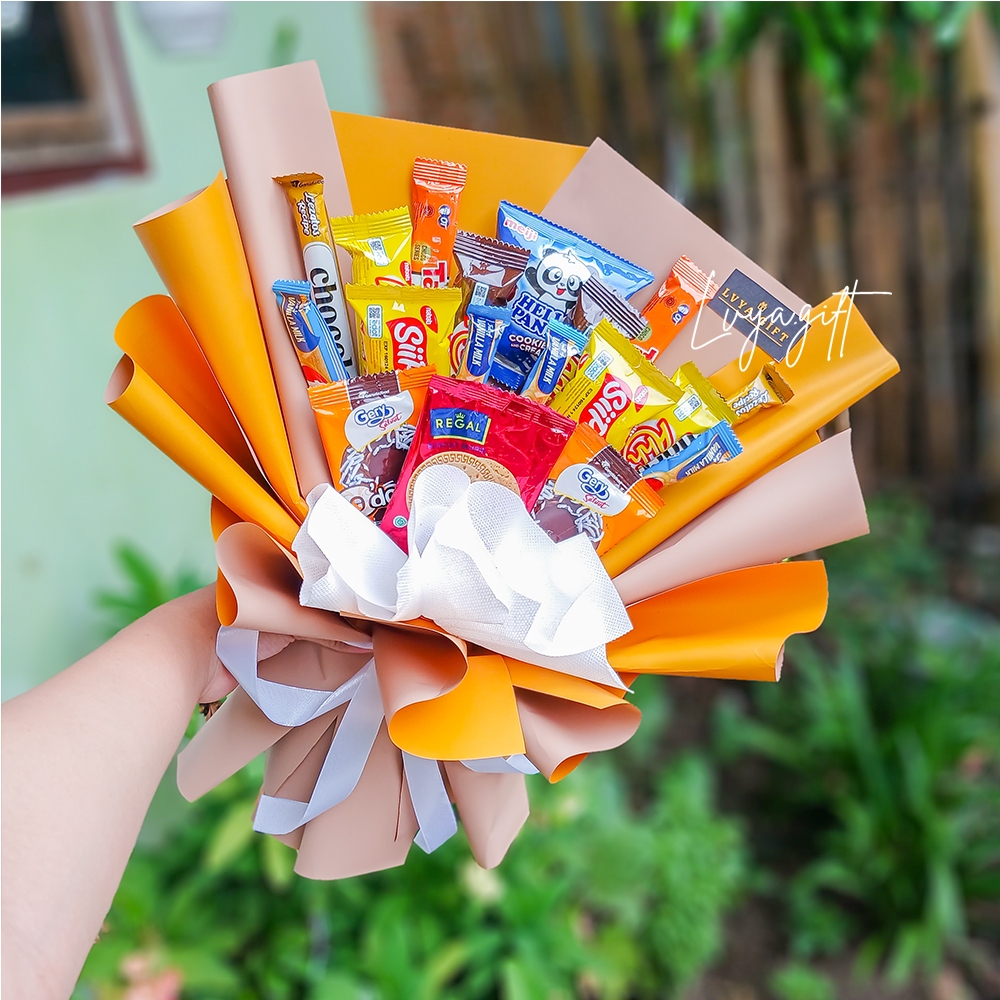 

LVYA.GIFT 4321.54 BUKET SNACK WISUDA MIX SNACK RANDOM PREMIUM