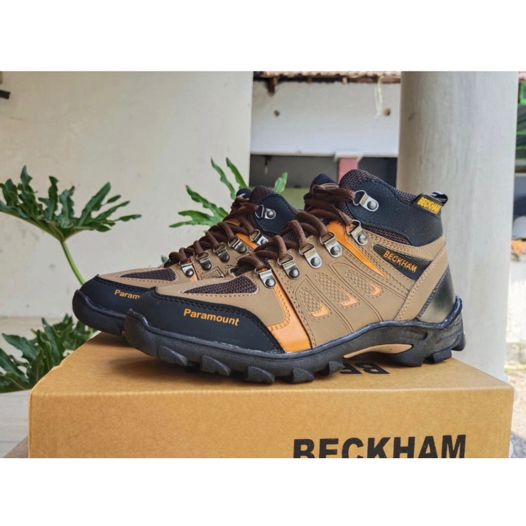 GUNUNG HIKING PARAMOUNT SEPATU GUNUNG HIKING PARAMOUNT