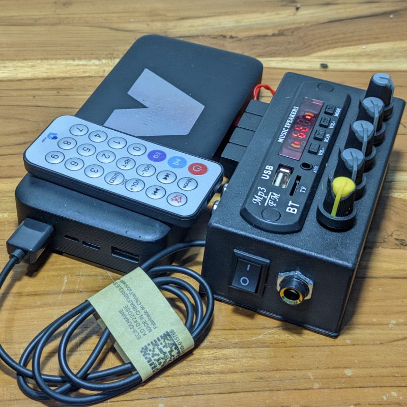 Ampli mini bluetooth karaoke  5 volt 5 potensio