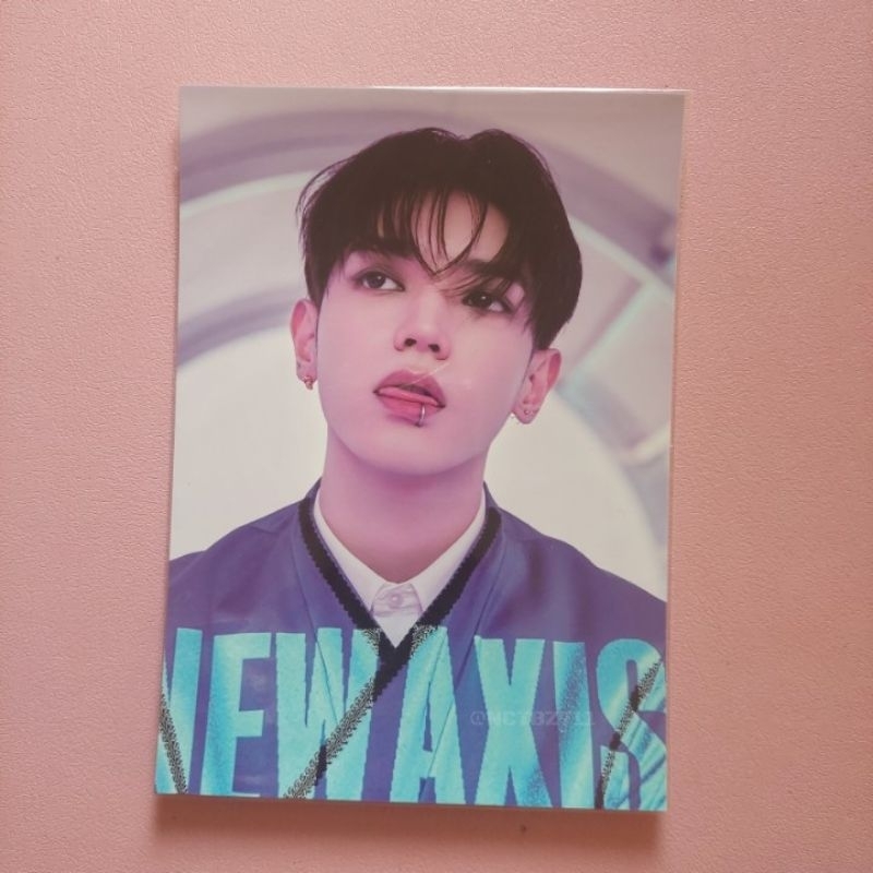 Taeyong Universe Postcard