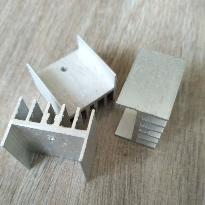 Heatsink transistor final dll