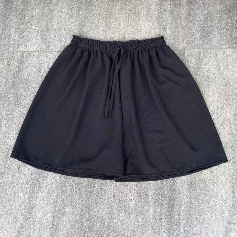 celana pendek wanita jumbo muat BB sampai 100kg celana hot pants bahan crinkle premium