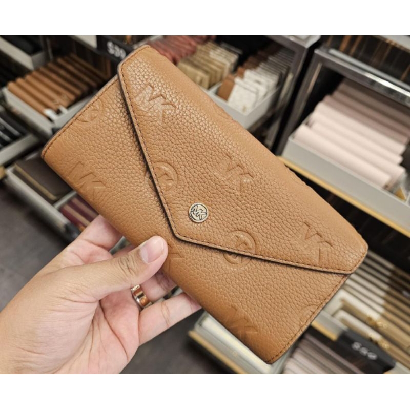 dompet mk jet set large envelope luggage brown original