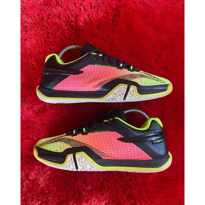 Sepatu badminton Lining Saga Lite 2020