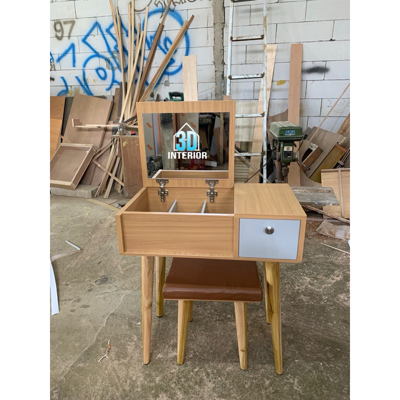 1 SET Meja Rias Minimalis Dengan 1 Laci & Pintu Kaca Lipat