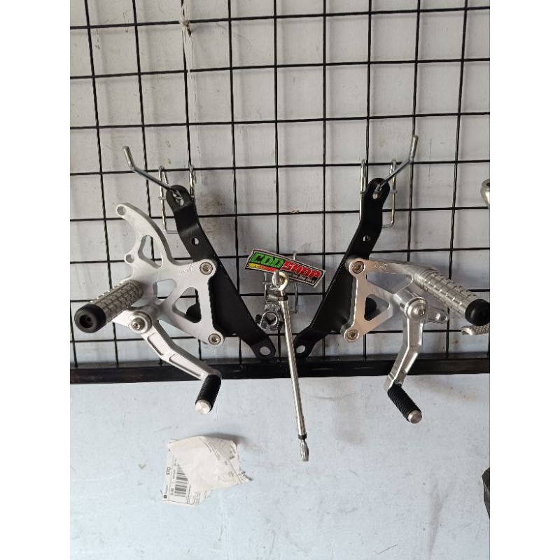 foostep underbone cnc mx king  copy rcb jalu pnpx new mx king bahan billed bonus selang suget