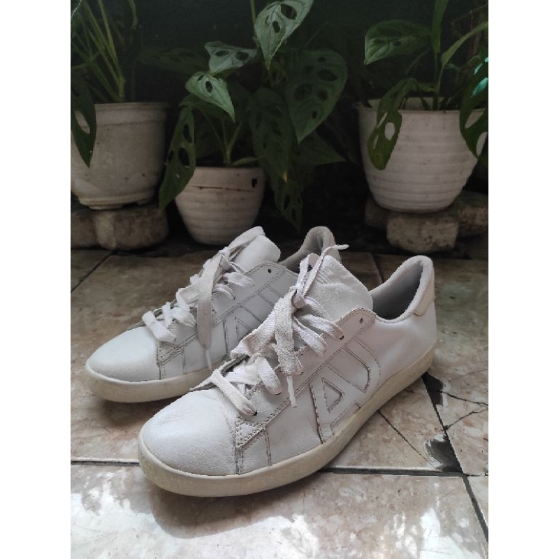 Sepatu ARMANI JEANS Leather Low Trainer Sneakers Original Second