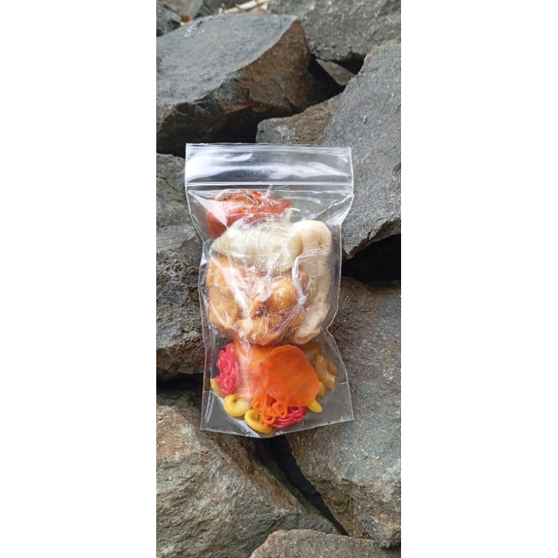 

Seblak instan komplit