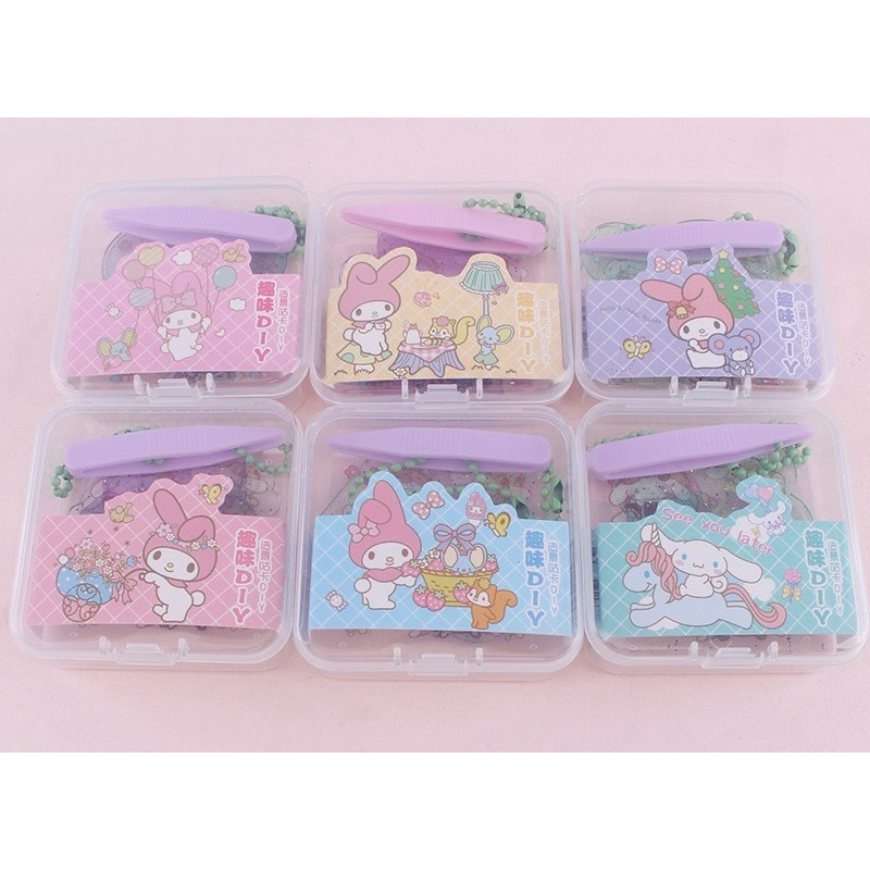

1 Pack Mini Sticker DIY Box Nano Tape / Pinset / Keychain / Scrapper / Diamond Blink Beads Stiker Gantungan Akrilik Sanrio Momo Kuromi Melody Pochacco Cinnamoroll