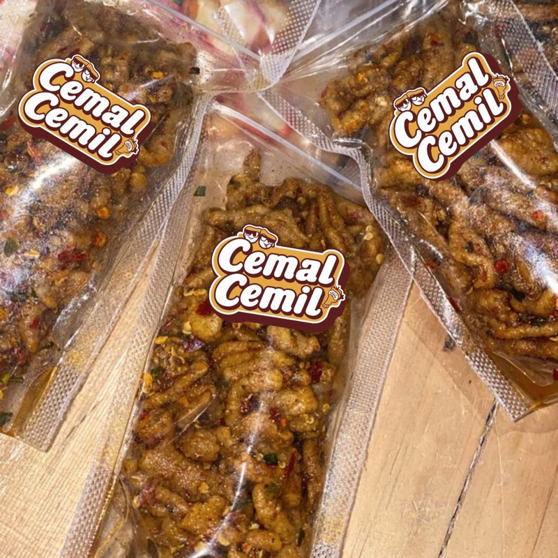 

Kripik Usus Pedas
