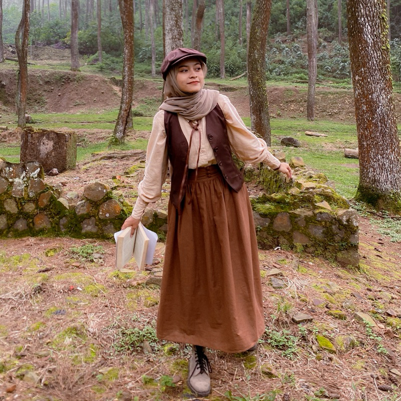 Jeona Dark Academia | Saldaysia | Vintage Outfit