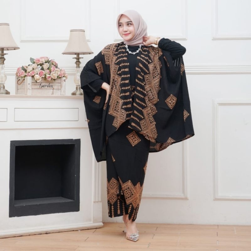 Kebaya Modern Set Cardigan Batik Wanita
