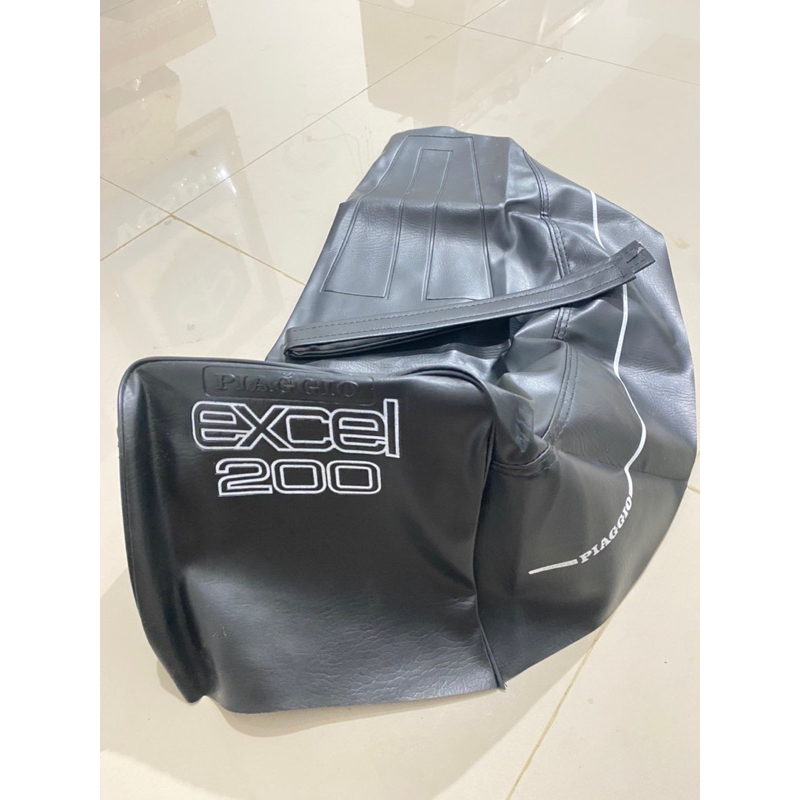 sarung jok / kulit jok vespa excel 200