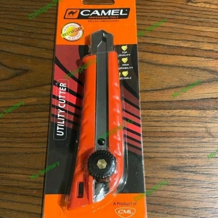 

Ready Bermanfaat Pisau cutter putar CAMEL cuter murah bagus CAMEL cutter model kenko