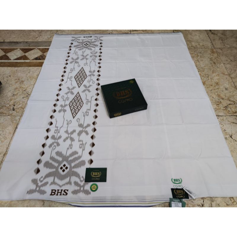 Sarung BHS Cosmo Hitam Putih