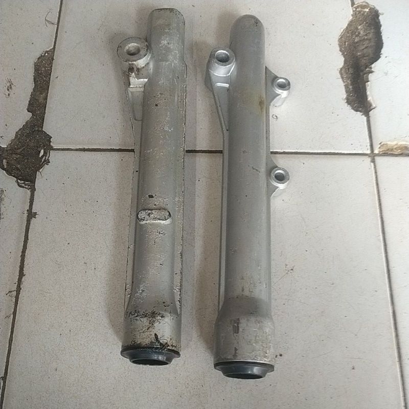 tabung sok bleker depan motor Supra lama, Supra x 125 ,karisma,.Supra fit lama