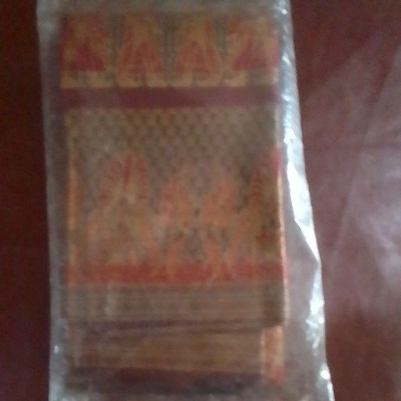 Kain tradisional dr Papua,,anti sobek dan anti api,cocok untuk stelan kebaya,baju atasan, gaun,rok b