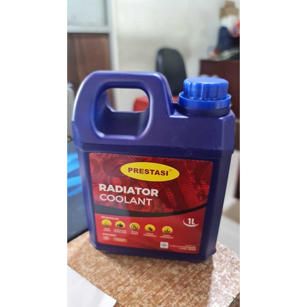 AIR RADIATOR MOBIL DAN MOTOR COOLANT 1 LITER BIRU