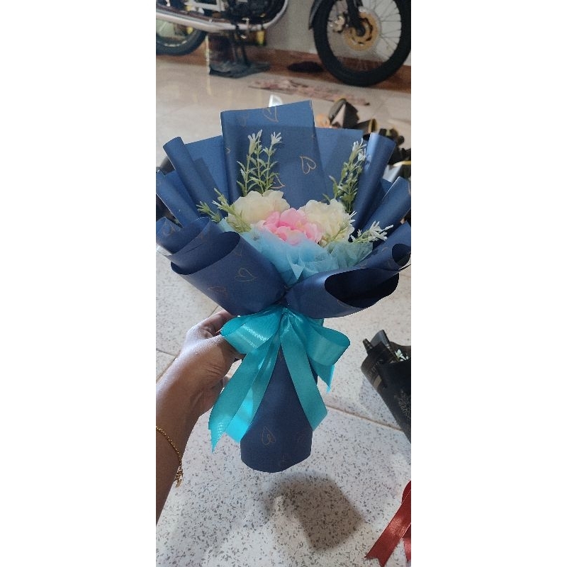 Bucket bunga, Bucket uang, Bucket boneka