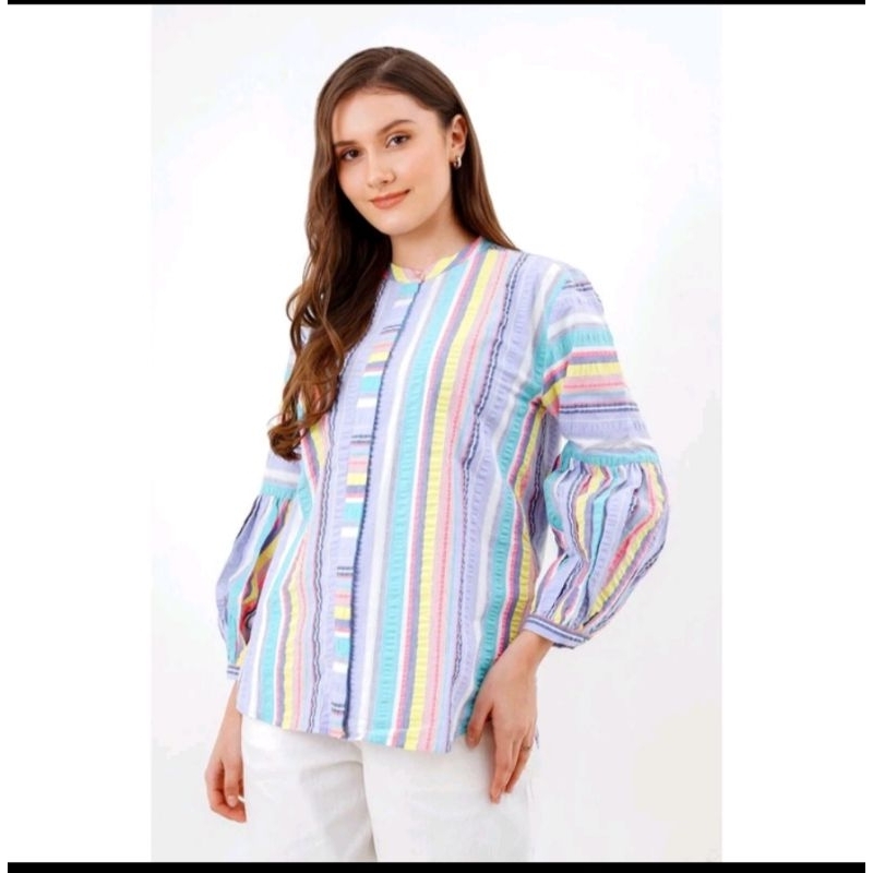 benang jarum. preloved gummy puff sleeve shirt benang jarum button scarves.