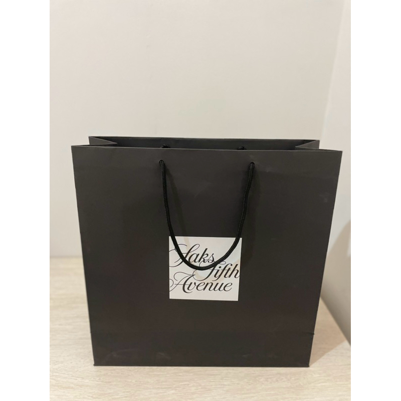 

Paperbag Saks Fifth Avenue size 43 x 43 x 15 cm