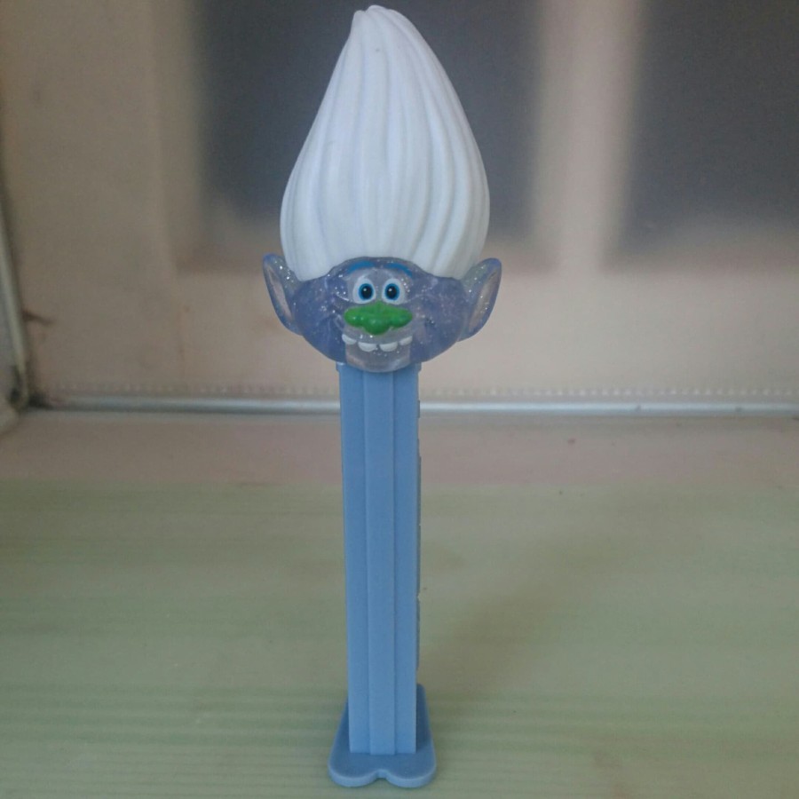 PEZ dispenser - Guy Diamond Trolls