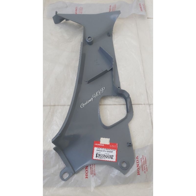 Cover M/P L Sayap Dalam Kiri Warna Dasar Tampa Cat Honda Supra V X XX 100 Supra Fit Old 64450-KEV-88