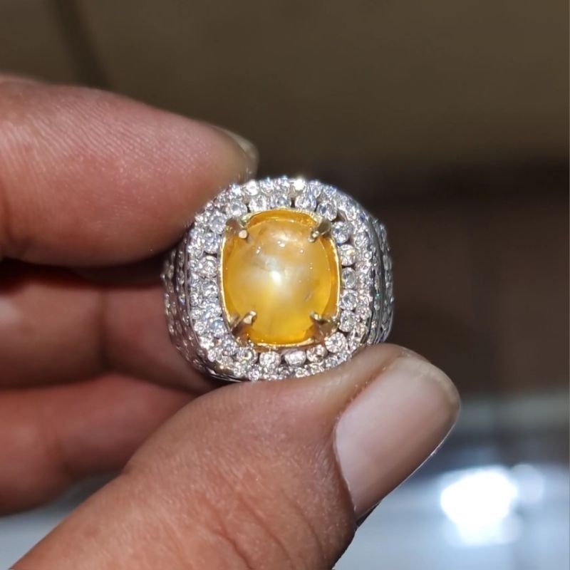 Batu Permata Star Purple Sapphire 4.88ct NoHeat Srilanka CeylonBatu Permata Star Yellow Sapphire 7.6