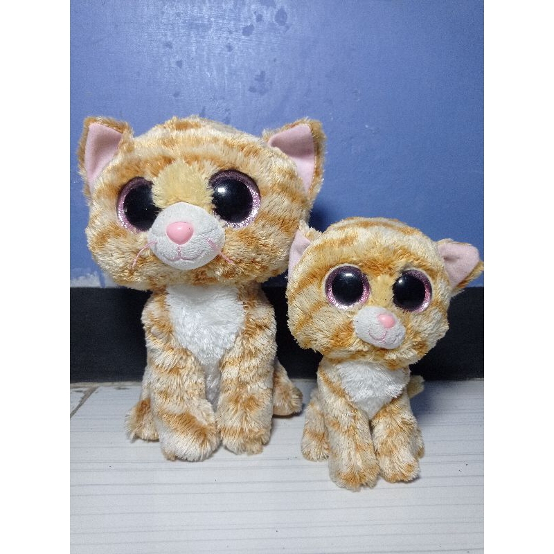 Mabel Kucing cokelat ty